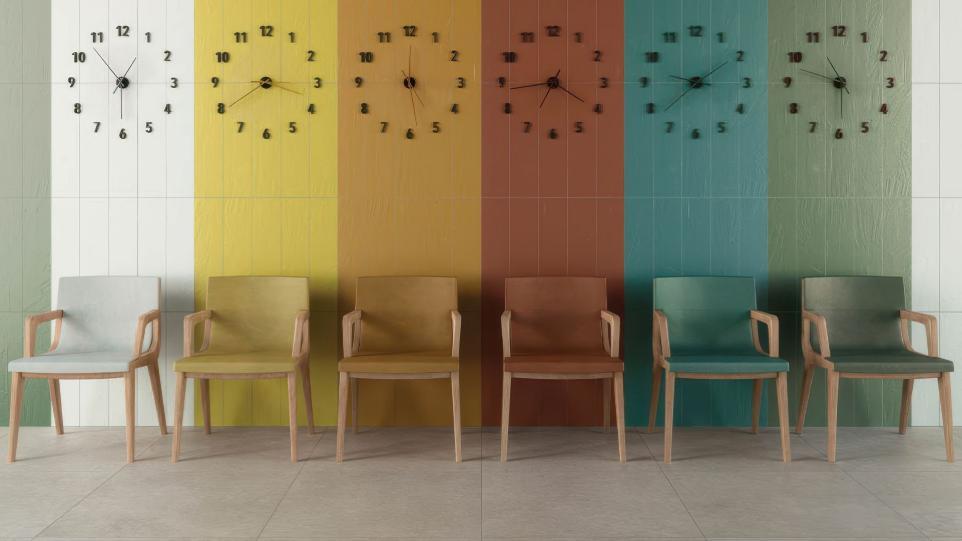 Wall with vertical tiles in orange