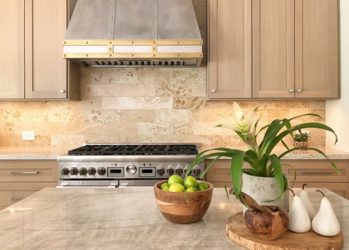 Travertine subway tile kitchen backsplash